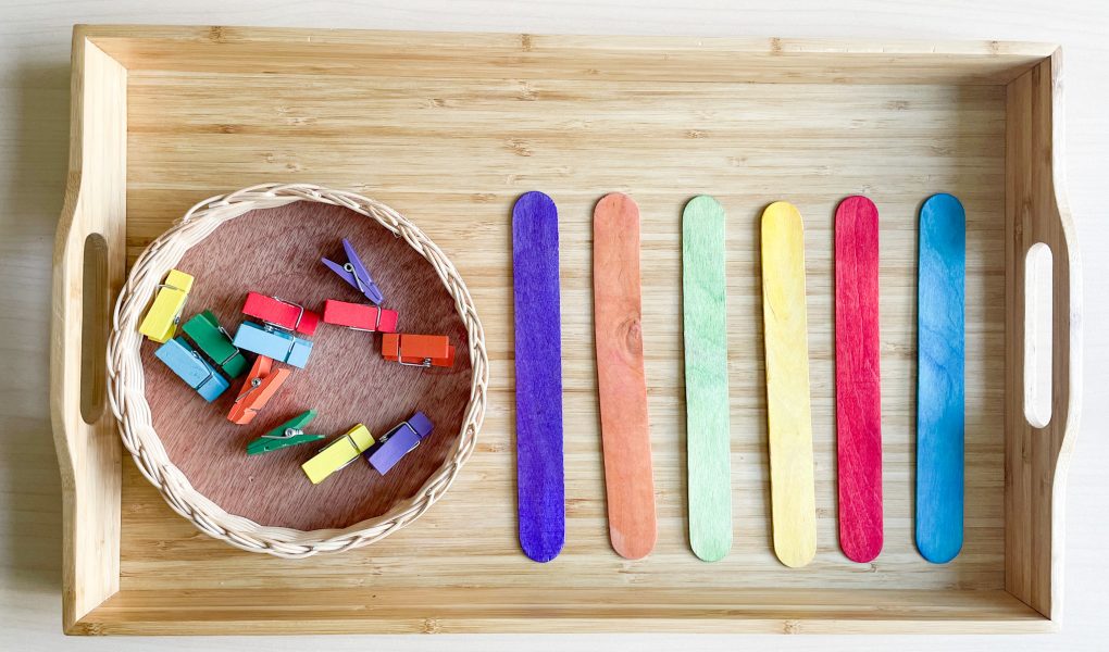learn colours in french: colour matching activity for kids