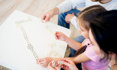 Teach French to kids while playing dominoes